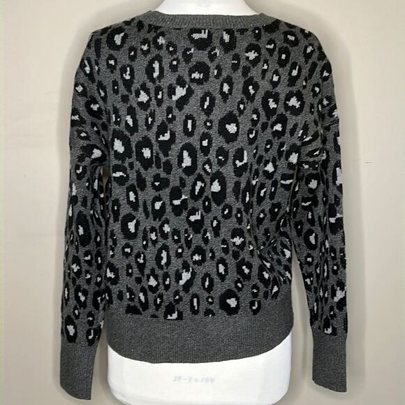 Lucky Brand Ladies Slouchy Crewneck Sweater Spotted Animal Cheetah Leopard Print - Picture 3 of 8